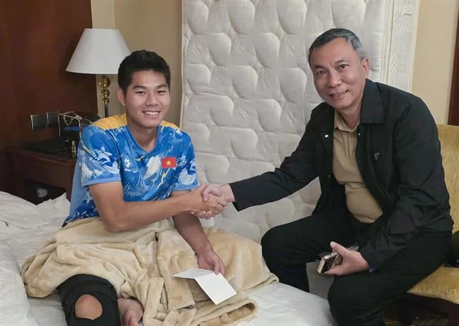 Liên hệ hỗ trợ AW8 uy tín
